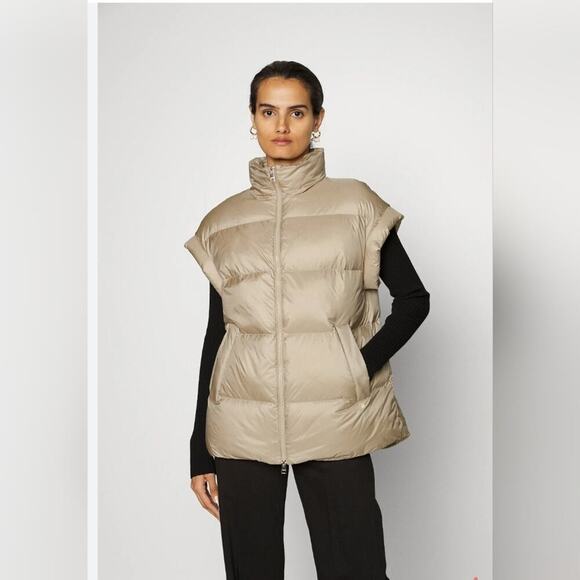 Marc Cain Oversized Puffer Vest Champagne color sz 3 - Picture 9 of 9